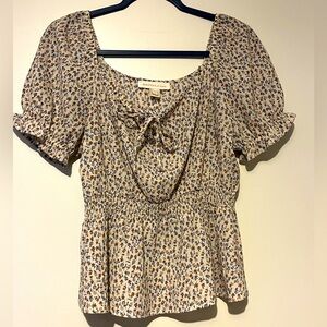 Monteau Los Angeles Ditsy Floral Top
